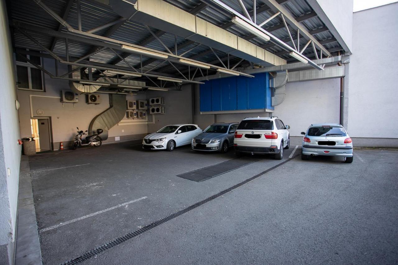 Hotel Grand Hradec Kralove Exterior foto