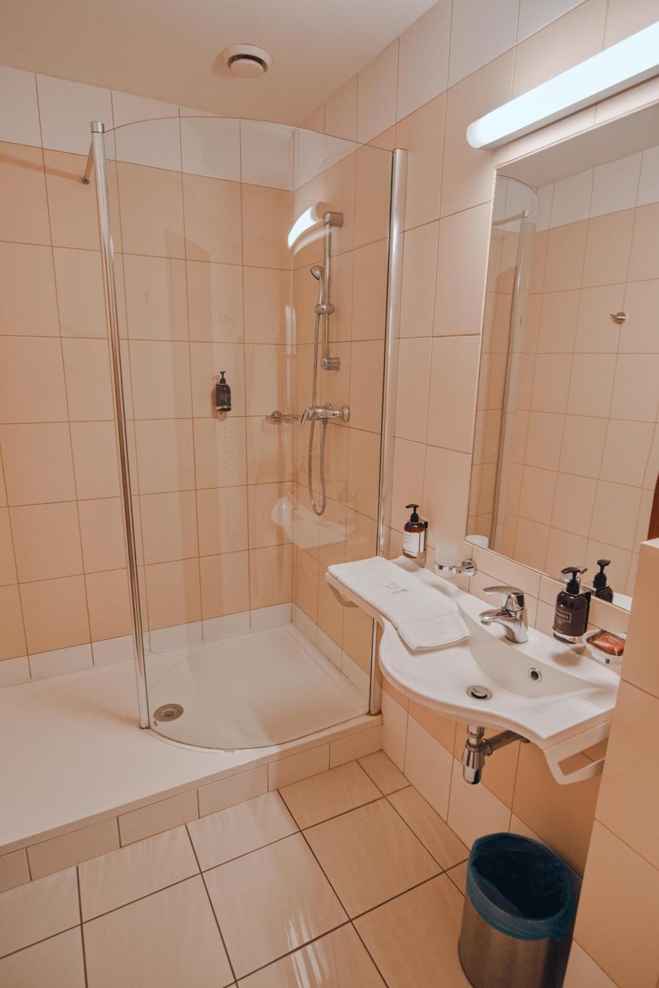 Hotel Grand Hradec Kralove Exterior foto
