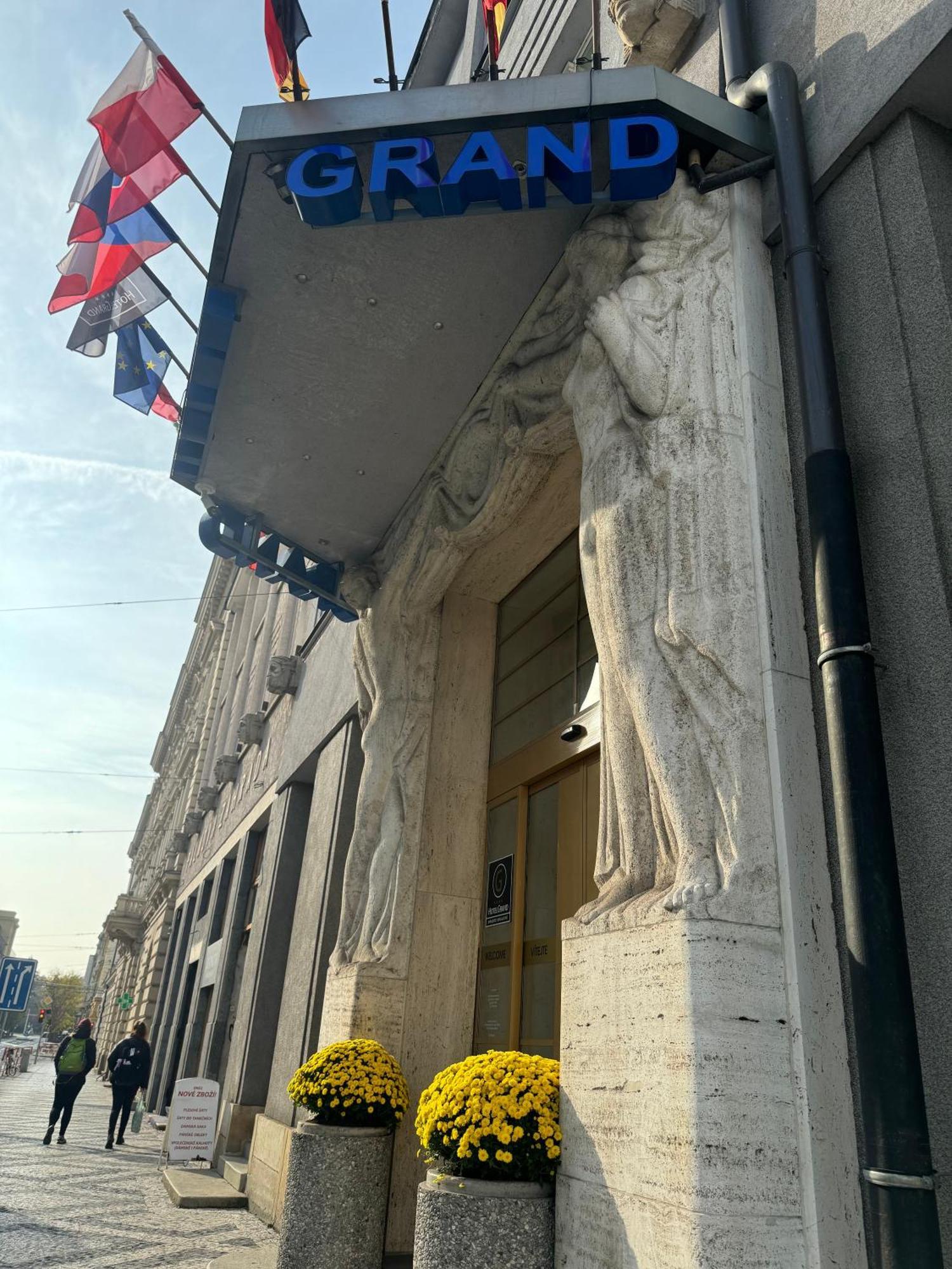 Hotel Grand Hradec Kralove Exterior foto