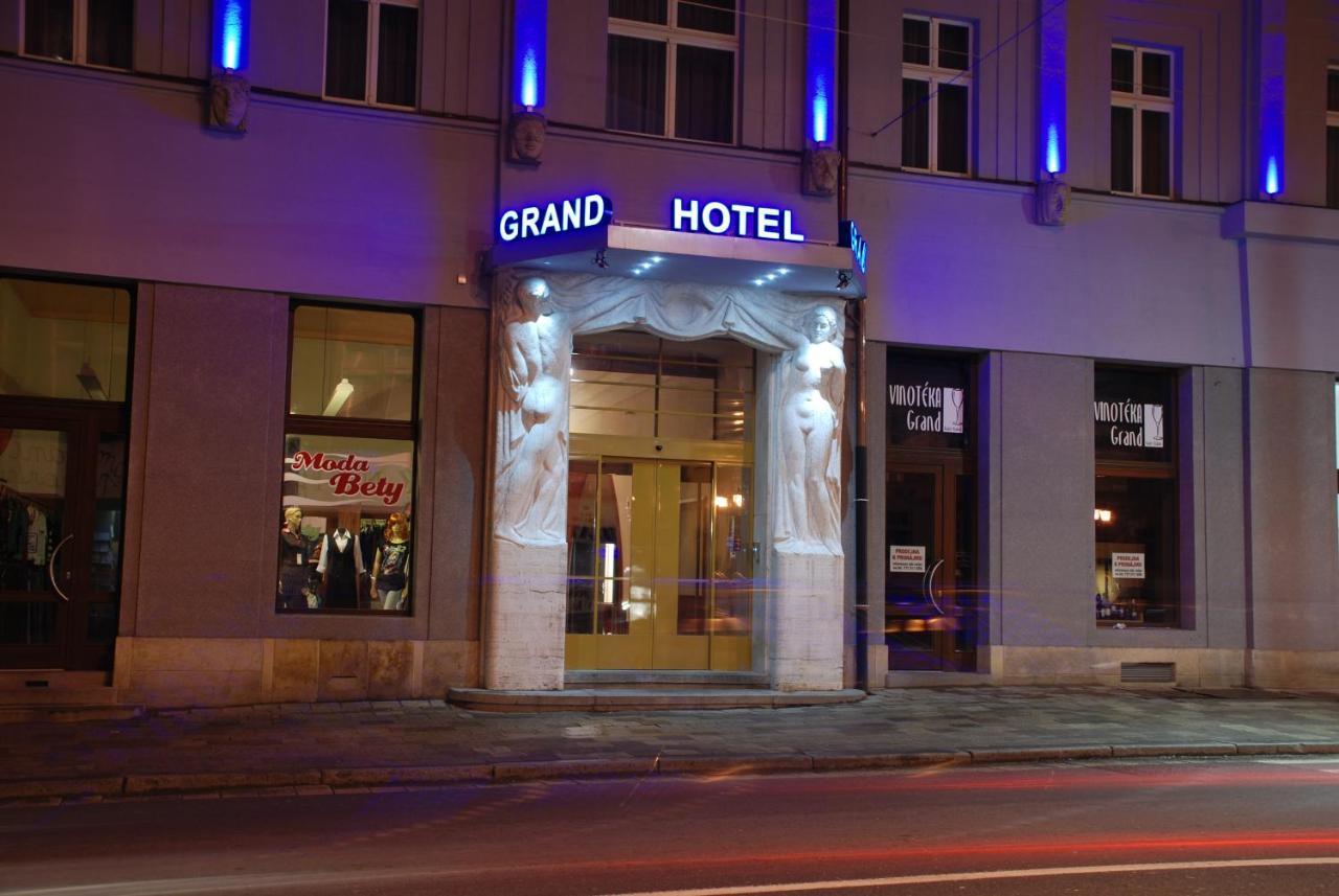 Hotel Grand Hradec Kralove Exterior foto